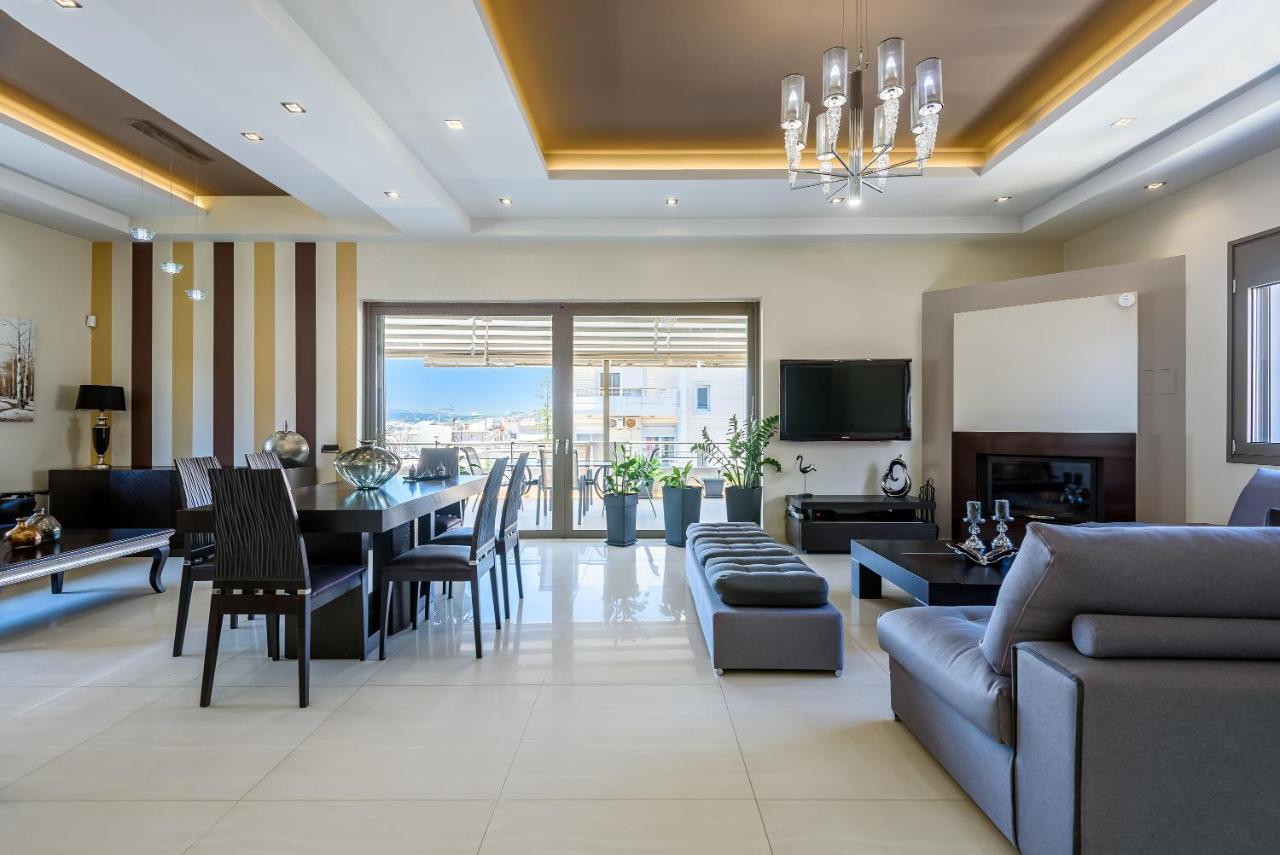 Luxury Villa In City Center With Rooftop Swimming Pool Chania  Exterior foto