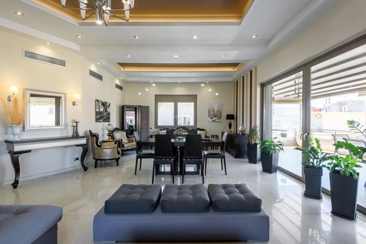 Luxury Villa In City Center With Rooftop Swimming Pool Chania  Exterior foto